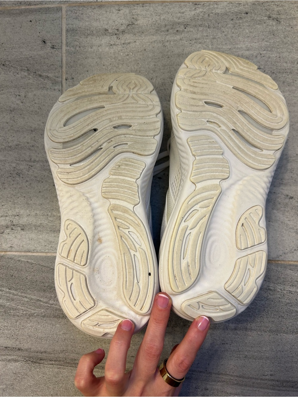 Brooks Glycerin 22 Runners 🤍🏃🏼‍♀️ - Picture 4 of 9
